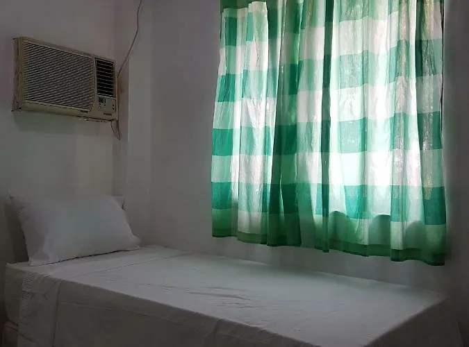 Joyful Island Hostel *
